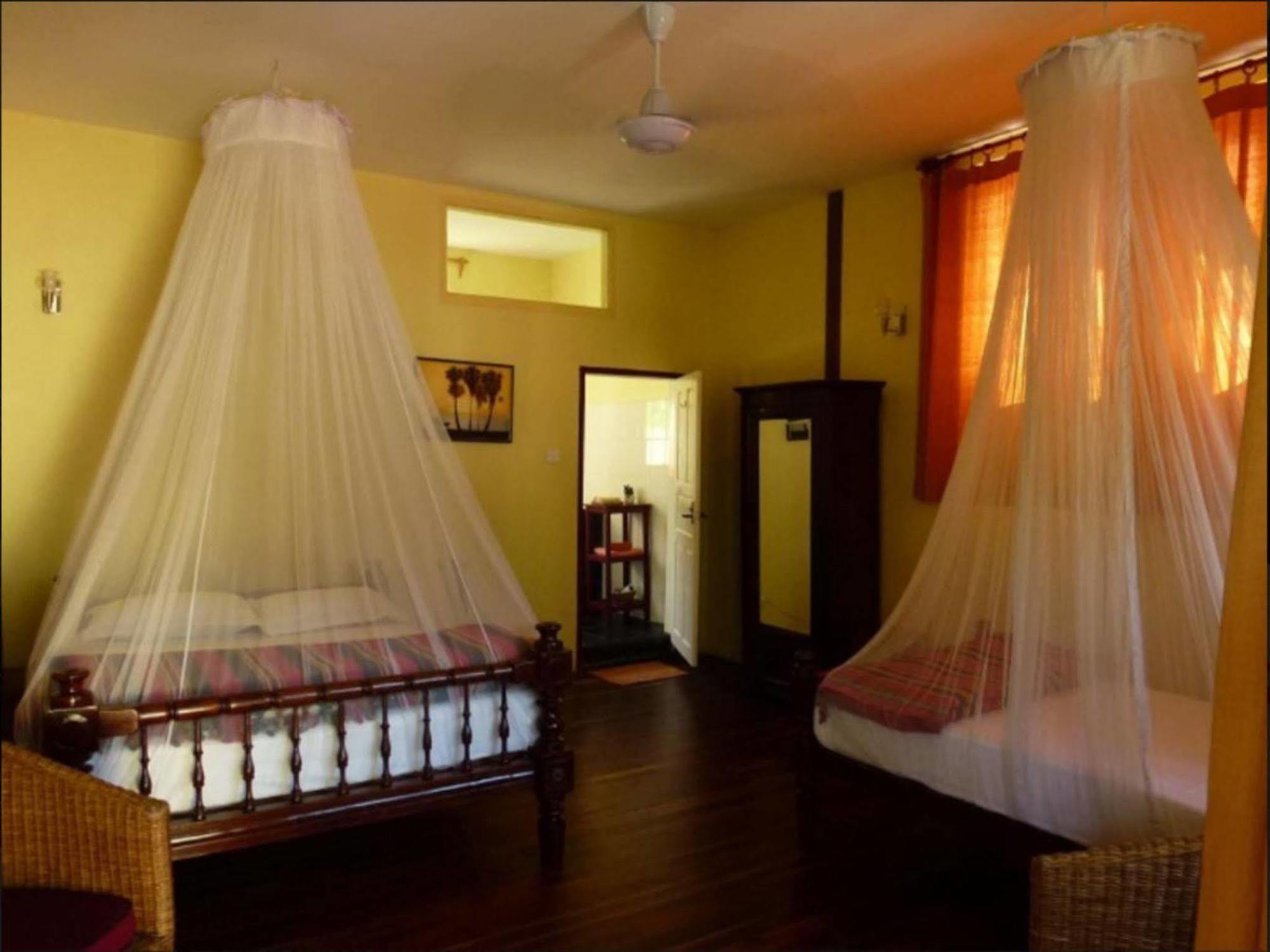 Alamanda Inn, Boutique Hotel And French Restaurant Yangon Exterior photo